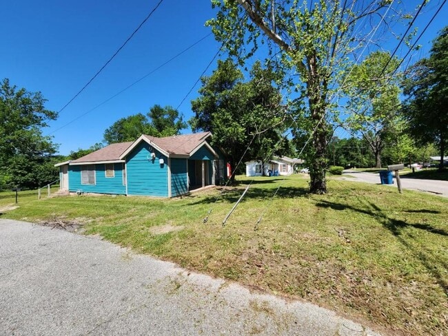 property at 901 N Hamlett St