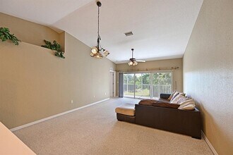 6335 Bay Cedar Ln in Bradenton, FL - Building Photo - Building Photo
