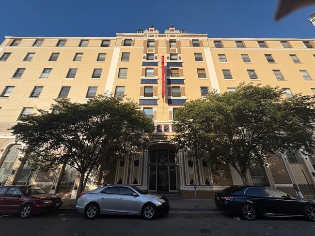 Claridge Apartments in Oakland, CA - Foto de edificio - Building Photo