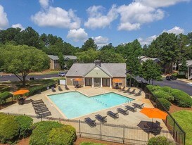 Brooks Crossing Apartments in Riverdale, GA - Building Photo