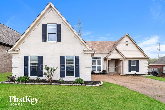 1976 Chartridge Dr in Cordova, TN - Foto de edificio