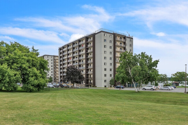 Village on the River Apartments in Kingston, ON - Building Photo - Building Photo