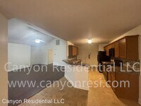 1604 Cedrow Dr photo'