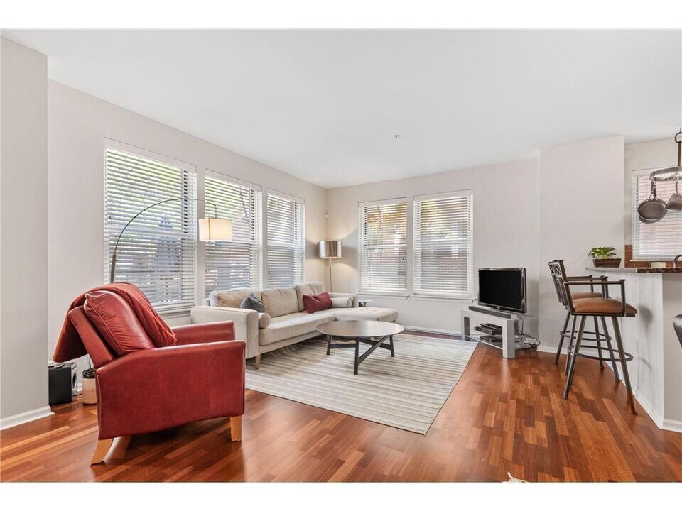 545 N 1st St in Minneapolis, MN - Building Photo