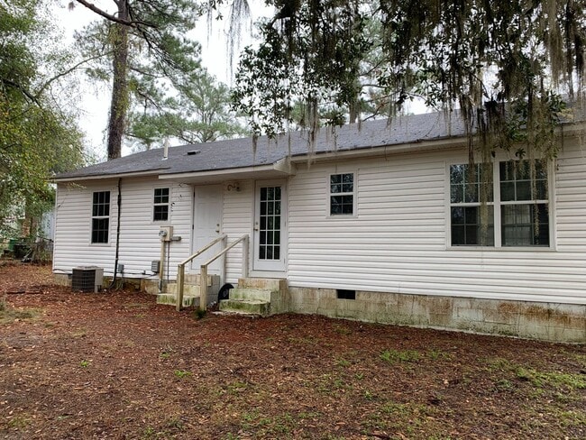 property at 1214 Melissa Dr