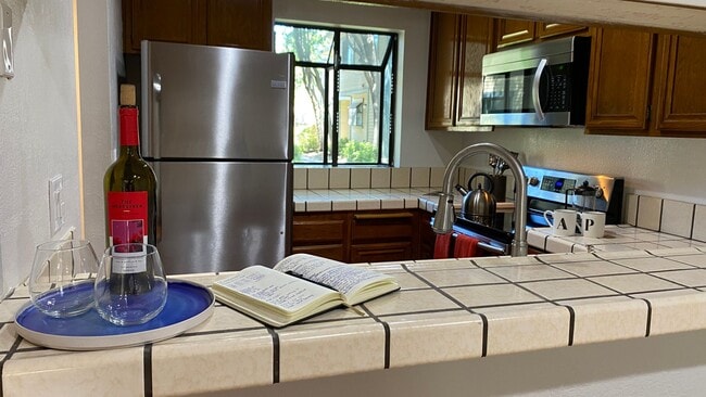 6001 Joaquin Murieta Ave