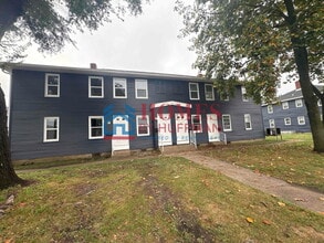 2033 W Columbia St in Evansville, IN - Building Photo - Building Photo