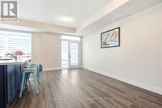 1569 Rose Way in Milton, ON - Building Photo - Building Photo