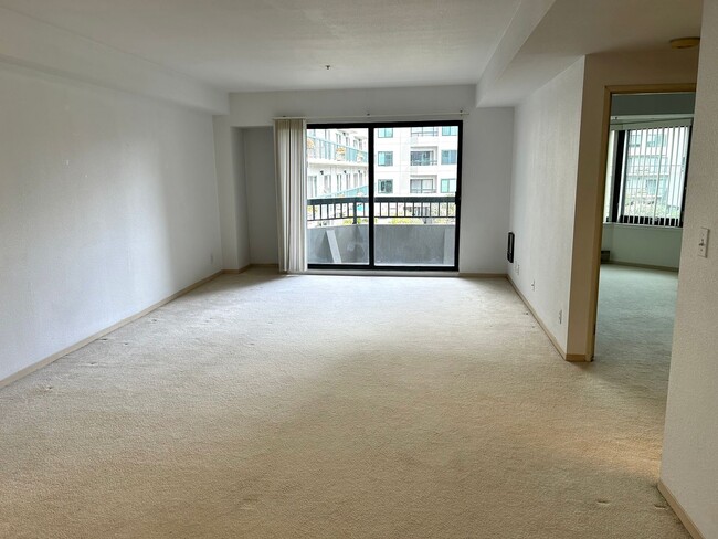 601 Van Ness Ave in San Francisco, CA - Building Photo - Building Photo