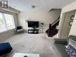 41 Baycliffe Cres in Brampton, ON - Building Photo - Building Photo