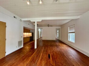 103 S Main St in Bath, NC - Building Photo - Building Photo