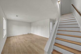 610 Maplewood Dr in Bonaire, GA - Building Photo - Building Photo