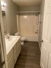 3109 W 2nd Ct in Russellville, AR - Foto de edificio - Interior Photo