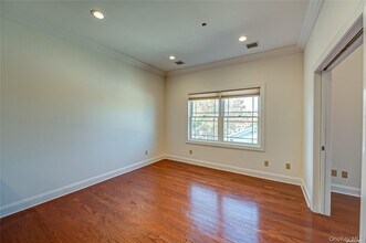 328A Main St in Huntington, NY - Building Photo - Building Photo