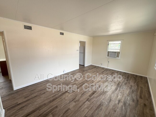 607 Brookshire Ave in Colorado Springs, CO - Building Photo - Building Photo