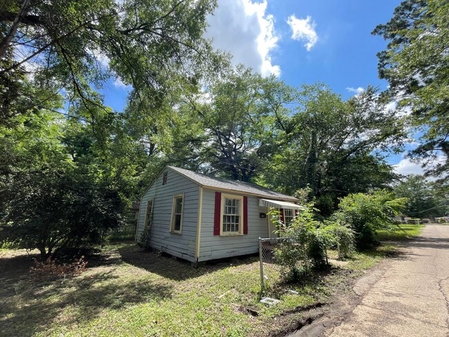 411 W 64th St in Shreveport, LA - Building Photo - Building Photo