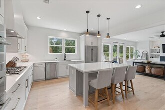 2071 Fairhaven Cir NE in Atlanta, GA - Building Photo - Building Photo