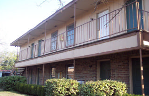 El Arroyo Apartments in Dallas, TX - Building Photo - Building Photo