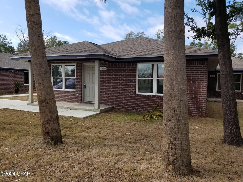 1915 Michigan Ave in Panama City, FL - Building Photo