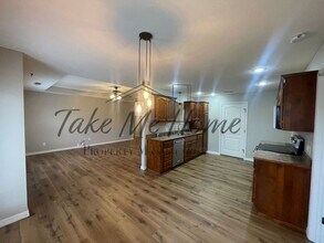 650 Adam Avenue in Republic, MO - Building Photo - Building Photo