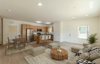 Shannon Reserve 55+ Apartments in Union City, GA - Building Photo - Building Photo