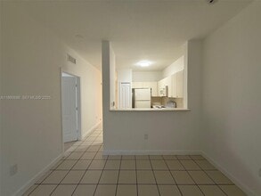 1663 SE 27th Dr in Homestead, FL - Foto de edificio - Building Photo