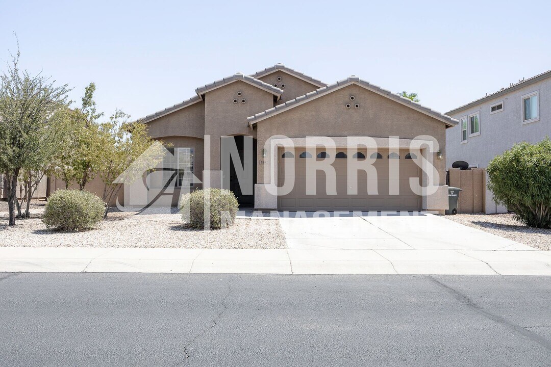 1591 E Desert Breeze Dr in Casa Grande, AZ - Building Photo