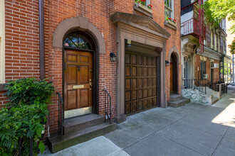 48 Horatio St in New York, NY - Building Photo - Building Photo