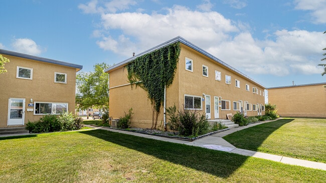 Rivervalley Townhomes in Edmonton, AB - Building Photo - Building Photo