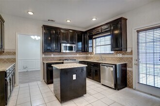 617 Turtledove Ln in Grapevine, TX - Building Photo - Building Photo