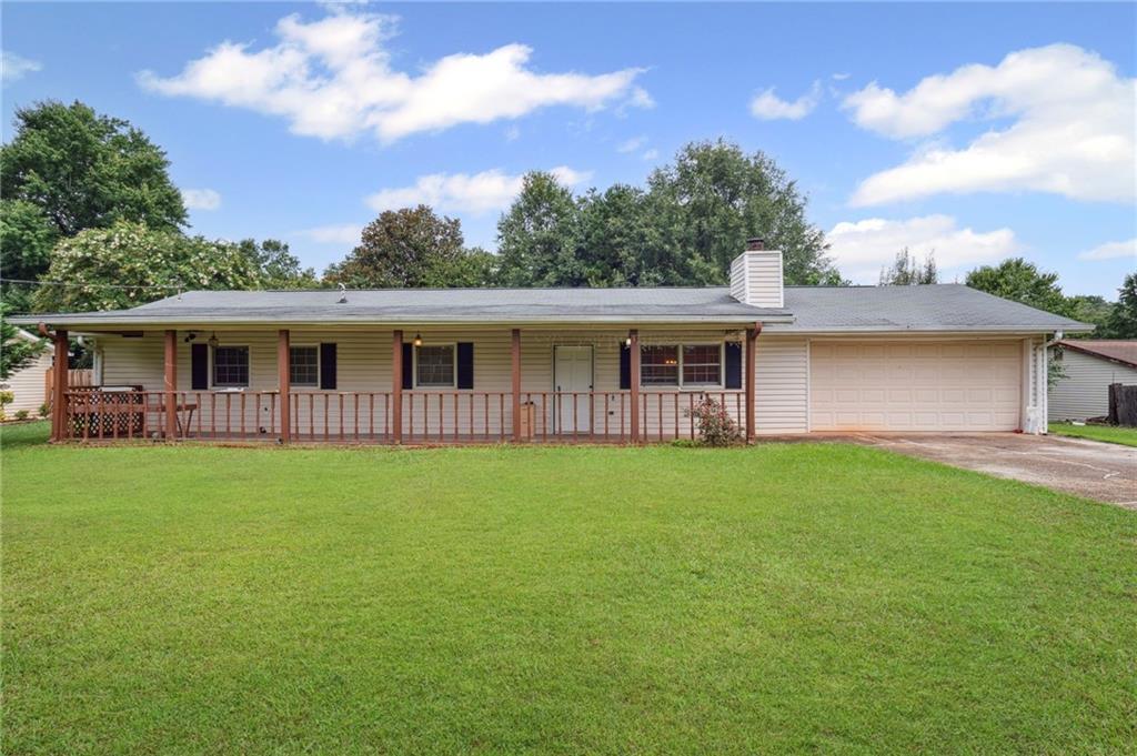 472 Camden Cir in Lawrenceville, GA - Building Photo