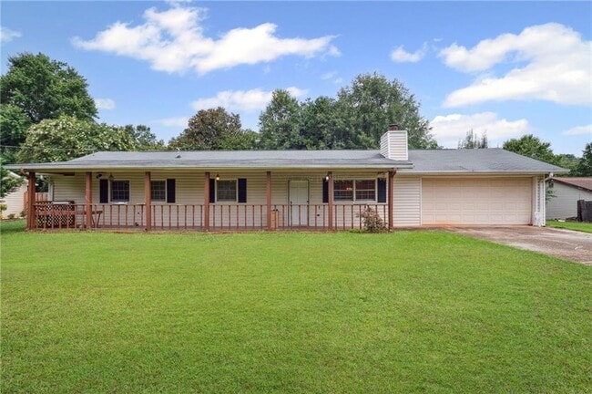 472 Camden Cir