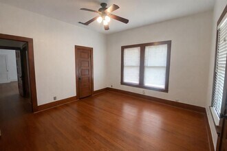 4213 Avenue C in Austin, TX - Foto de edificio - Building Photo