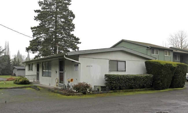 Viking Villa Apartments in Beaverton, OR - Foto de edificio - Building Photo