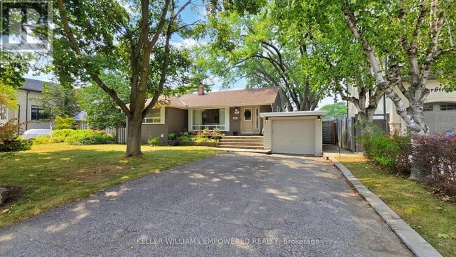 property at 30 Paperbirch Dr