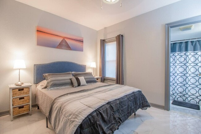 property at 1815 Larkin Ave