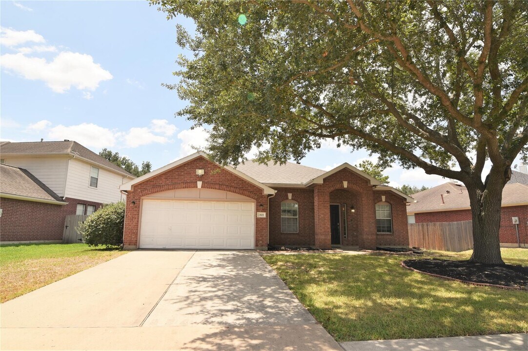 21611 Oakbridge Park Ln in Katy, TX - Building Photo