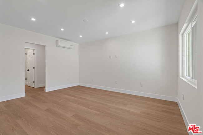 property at 420 S Sepulveda Blvd