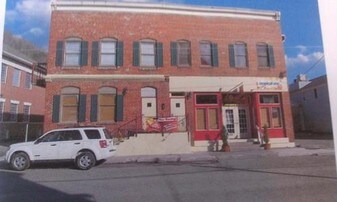 819 3rd Ave in Marlinton, WV - Building Photo