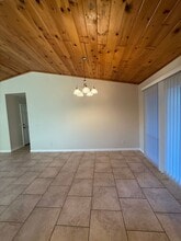 2776 Jasmine Way in Redding, CA - Building Photo - Building Photo