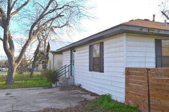 305 Branch St in Taylor, TX - Building Photo - Building Photo