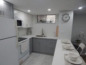 21 Tillplain Rd in Toronto, ON - Building Photo - Building Photo