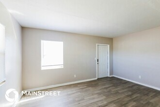 1207 NW 13th Ln in Fort Lauderdale, FL - Building Photo - Building Photo