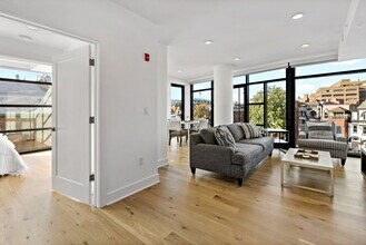 1841 7th St NW, Unit SI ID1395467P in Washington, DC - Foto de edificio - Building Photo