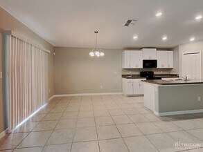 4128 Salt Springs Ln in Lakeland, FL - Building Photo - Building Photo