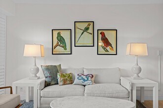 223 Atlantic Ave in Palm Beach, FL - Building Photo - Building Photo