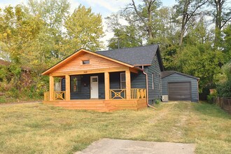 1431 E Rouse Ave in Peoria, IL - Building Photo - Building Photo