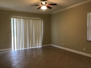 996 NW Leonardo Cir in Port St. Lucie, FL - Building Photo - Building Photo