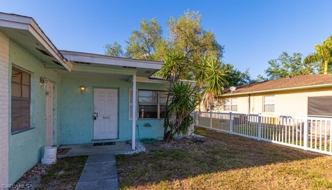 3675 Estey Ave in Naples, FL - Building Photo - Building Photo