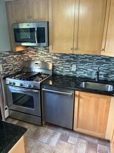 315 Neponset St in Norwood, MA - Building Photo - Building Photo